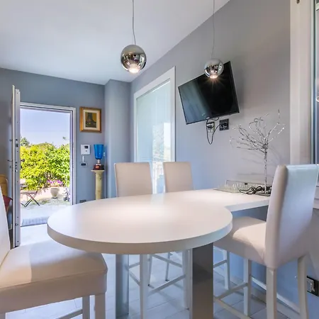 Dom wakacyjny Garden By Interhome La Cinquantina